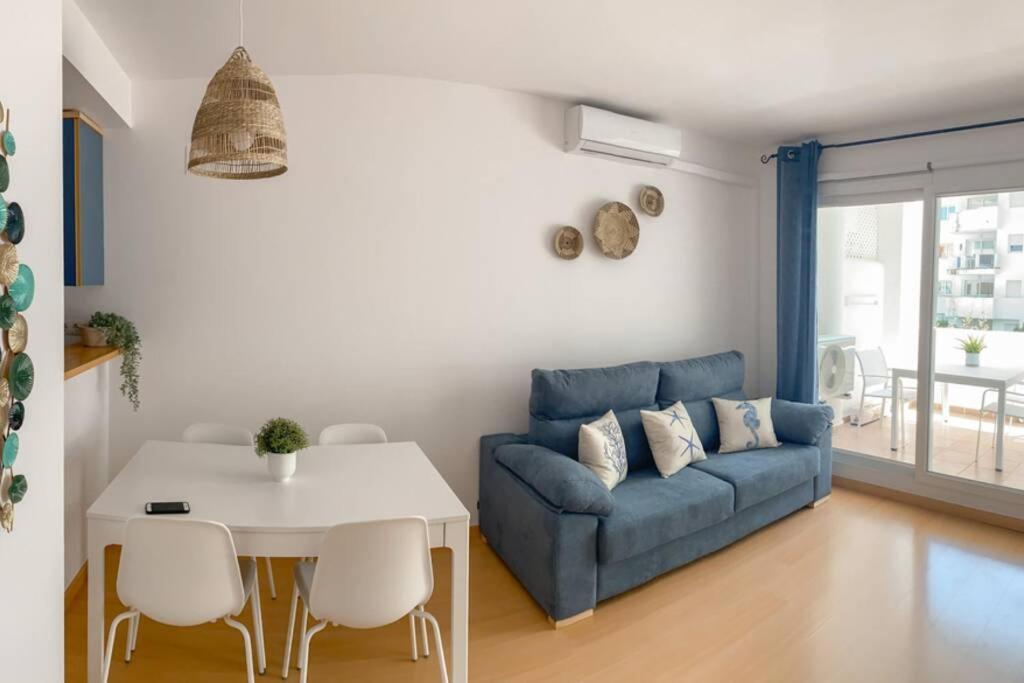 Blue Marina - Terraza, Piscina Y Wifi Gratis Apartment Roses